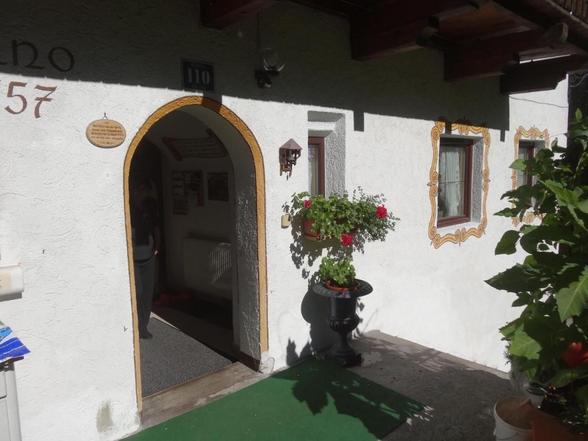 Haus Fiegl Hotel Oetz Exterior photo